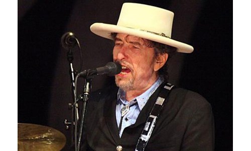 BOB DYLAN'IN PANDEMİ SONRASI İLK KONSERİ İNTERNETTE 